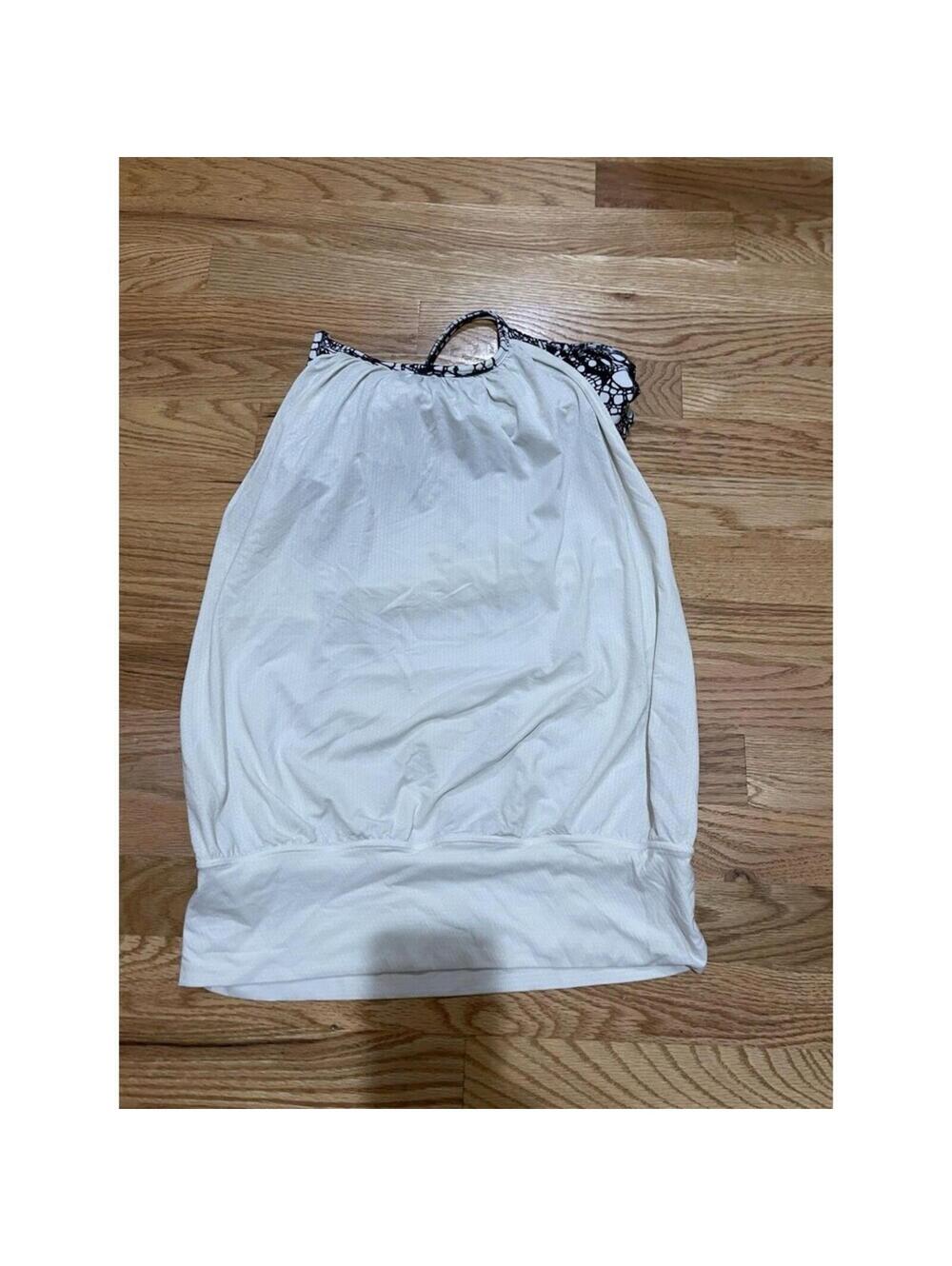 Women’s Lululemon Tank Top Shirt With Built In Bra Size 6 White / Multicolor